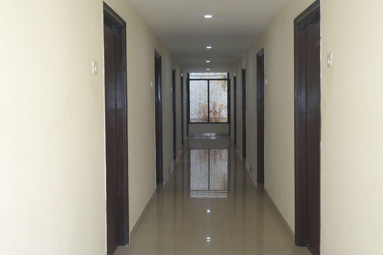 Hotel Nithin Krishna Тирупати Екстериор снимка