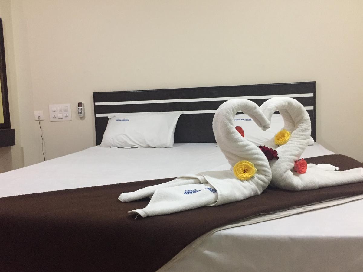 Hotel Nithin Krishna Тирупати Екстериор снимка